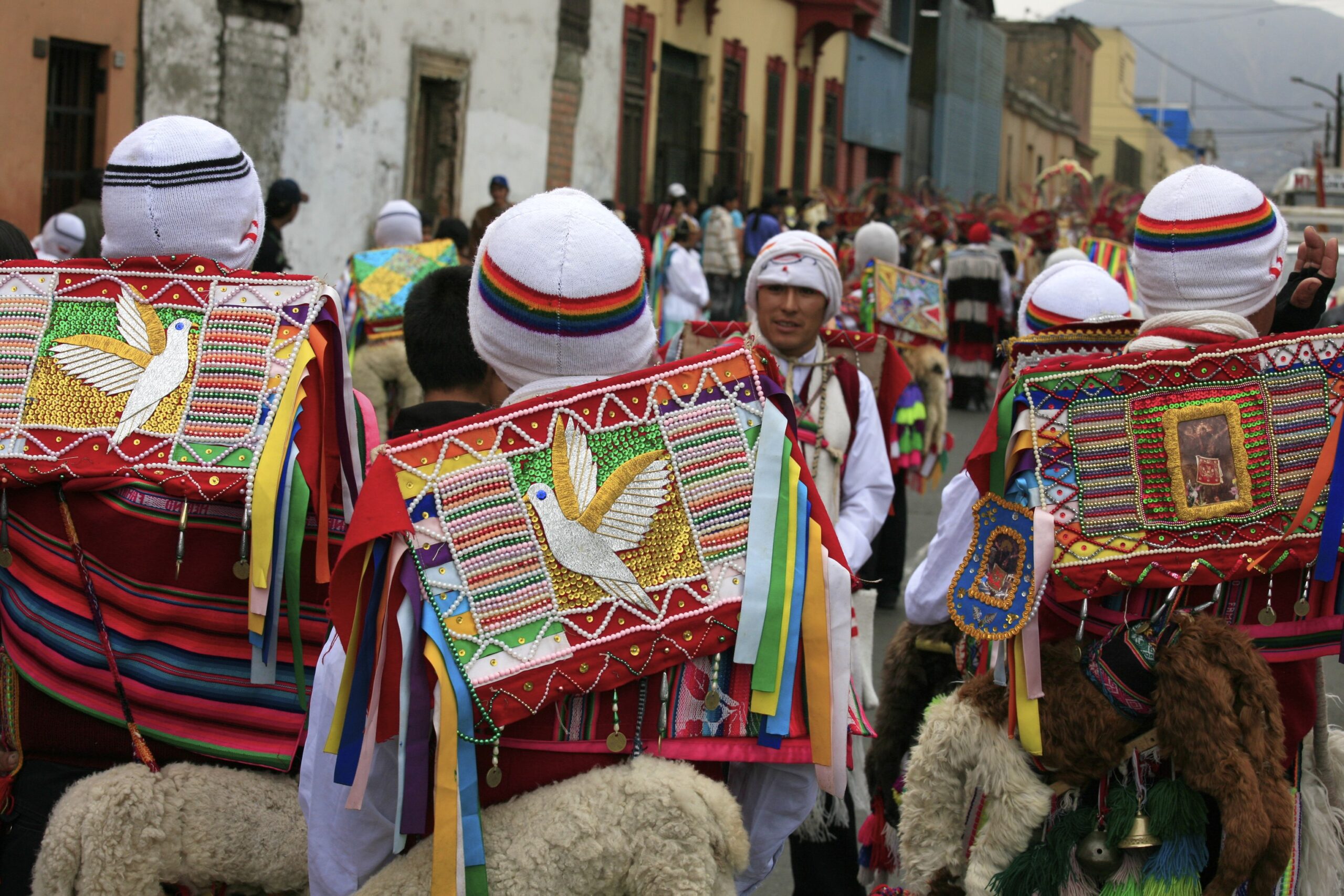 10 Incredible Aspects of Qoyllur Rit’i Festival: An Immersive Journey into Traditional Andean Music