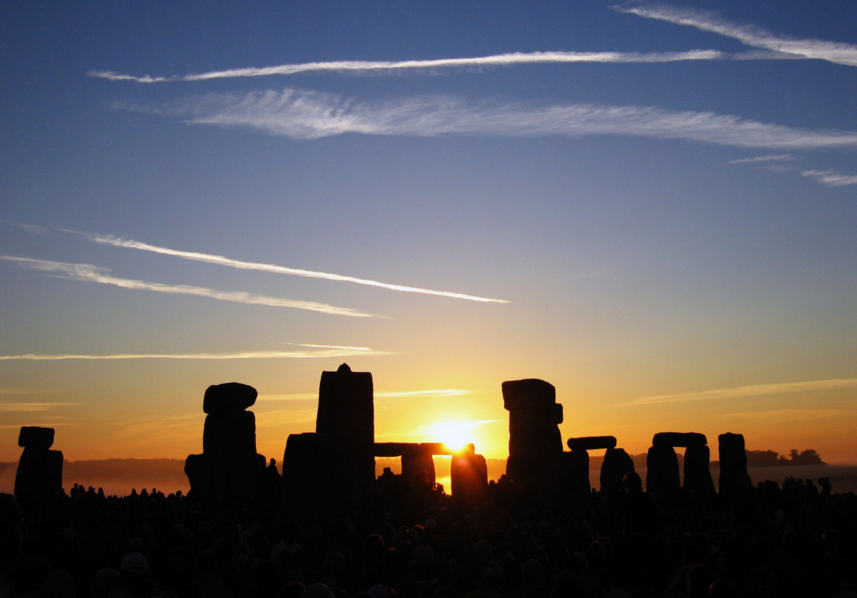 10 Powerful Reasons to Experience the Summer Solstice at Stonehenge this Year